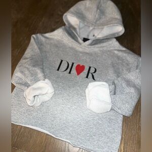 Youth size 6.  CROP Di<3r sweatshirt . NWT Valentines Day